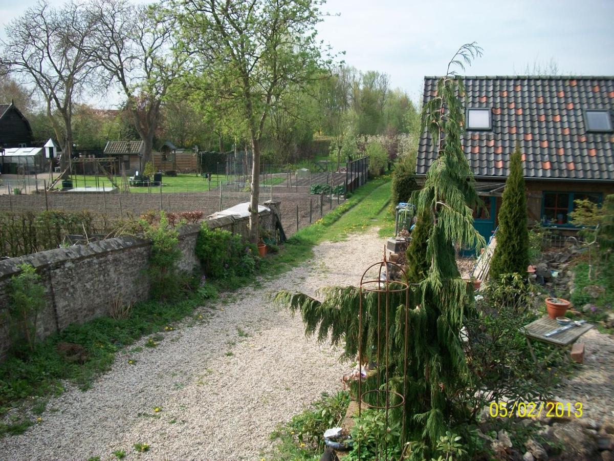 B&B Bij De Boomgaard Tricht Bagian luar foto