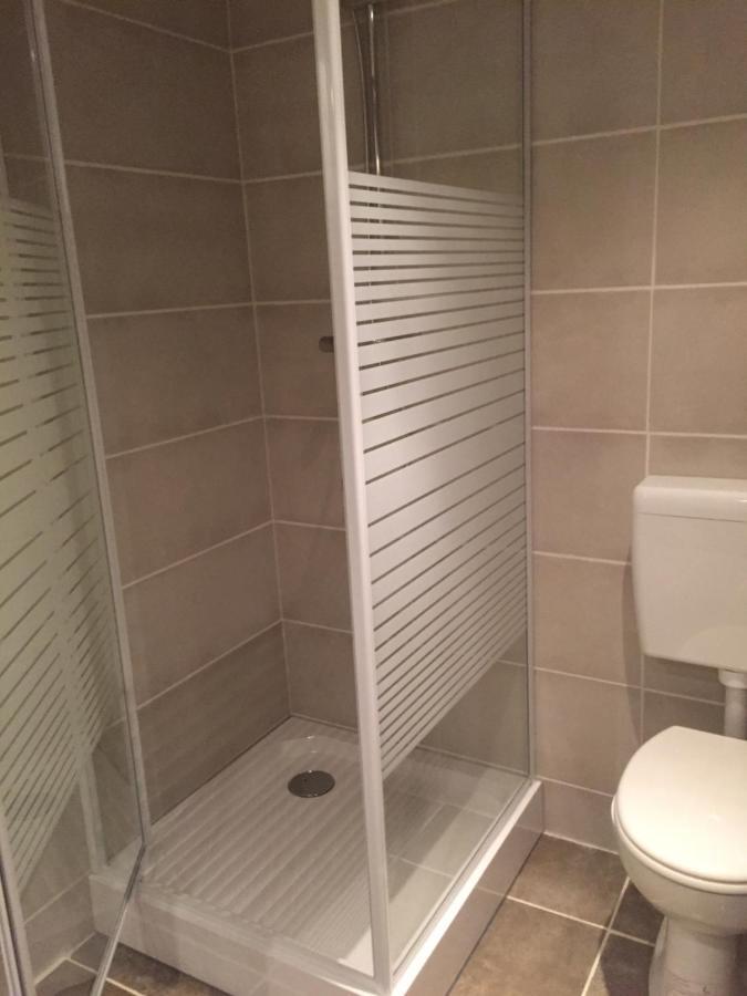 B&B Bij De Boomgaard Tricht Bagian luar foto