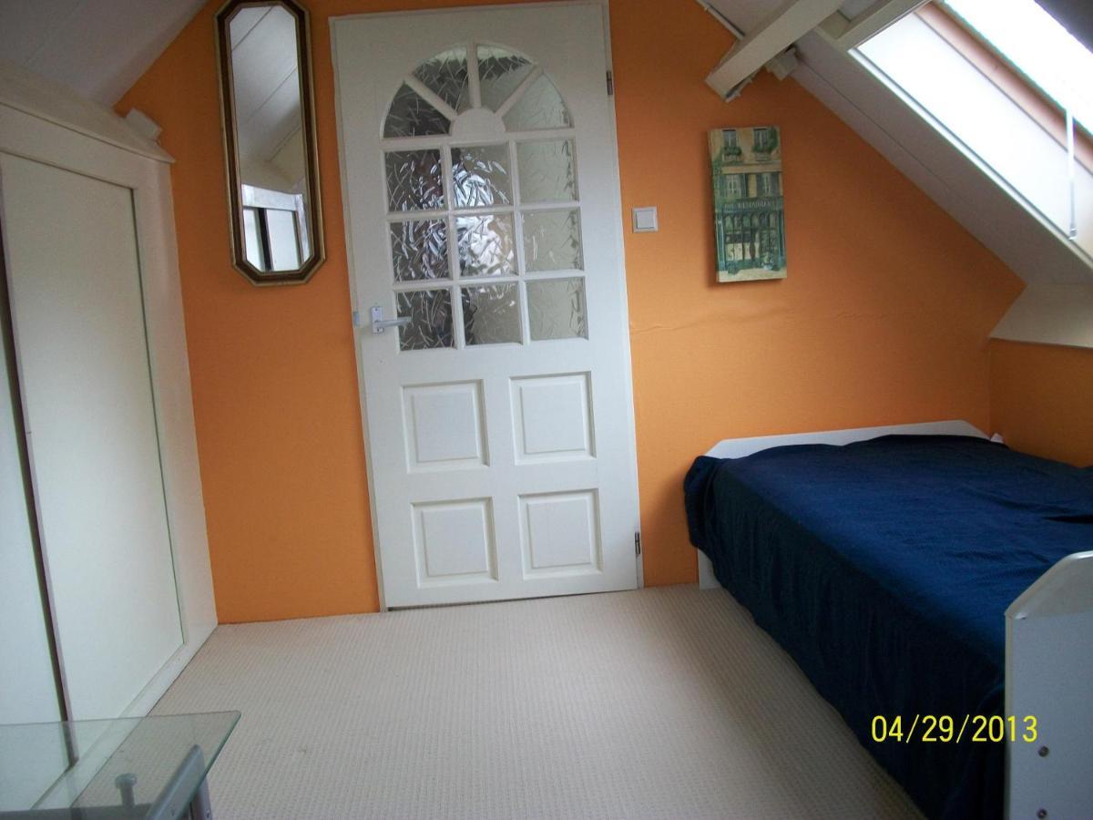 B&B Bij De Boomgaard Tricht Bagian luar foto